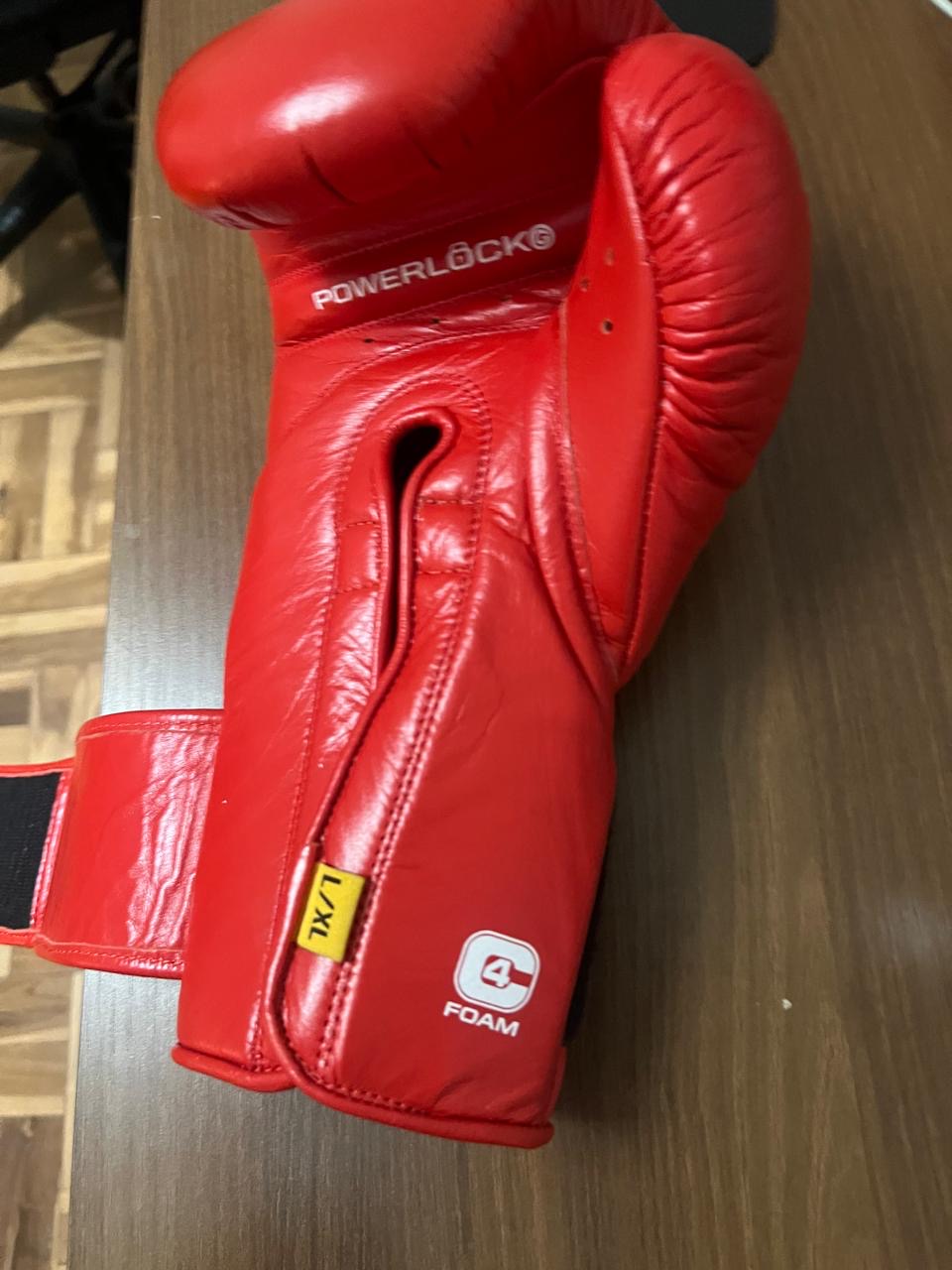 Fotografia de referência real da luva Everlast Powerlock